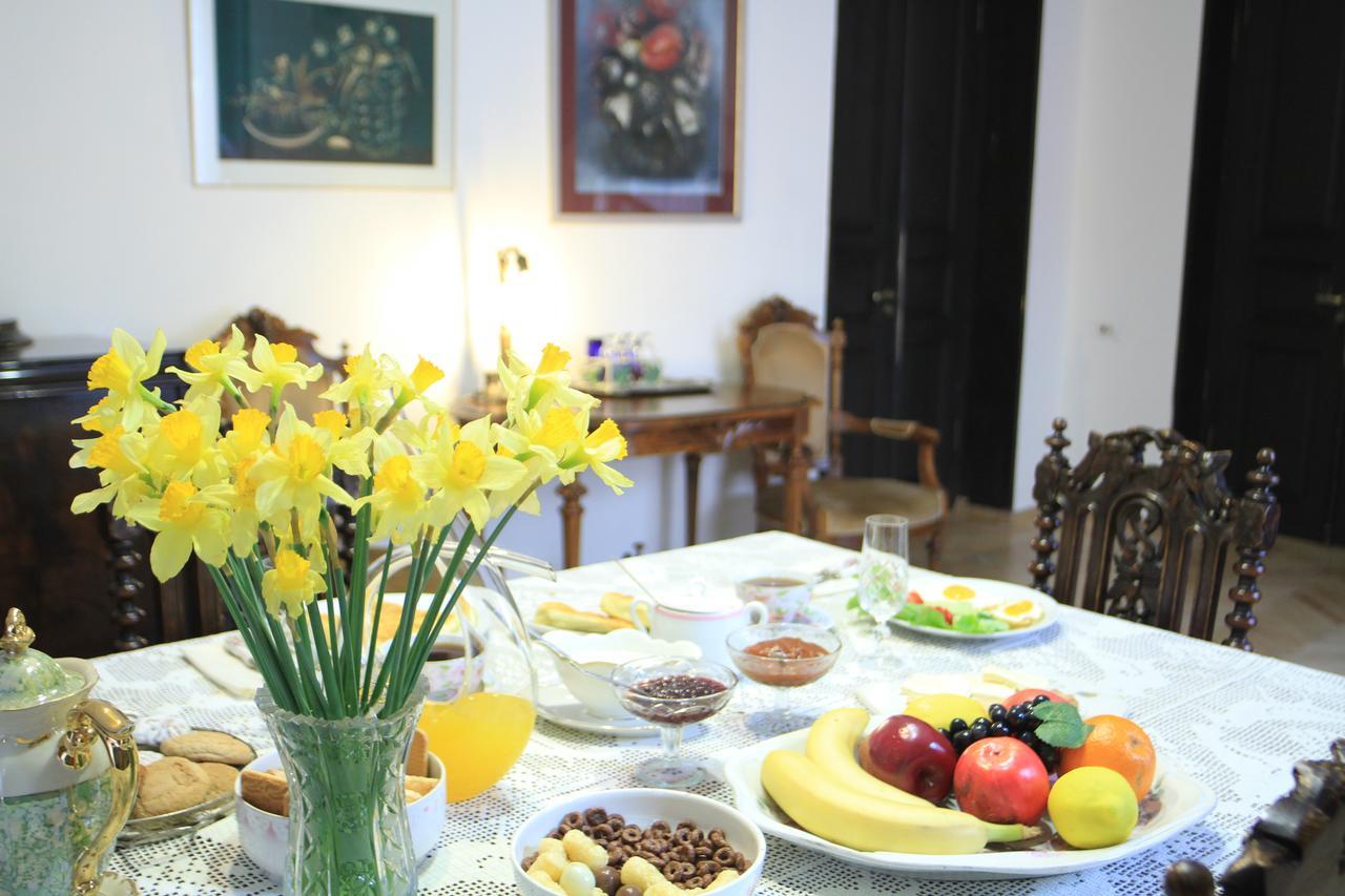 Home 12 Tbiliszi Kültér fotó