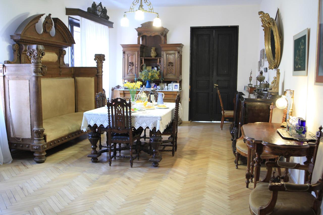 Home 12 Tbiliszi Kültér fotó