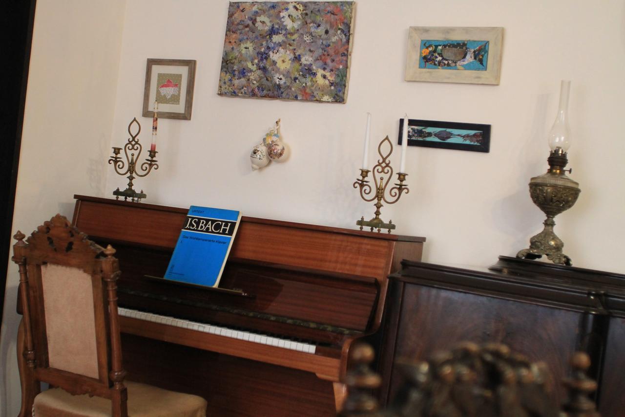 Home 12 Tbiliszi Kültér fotó