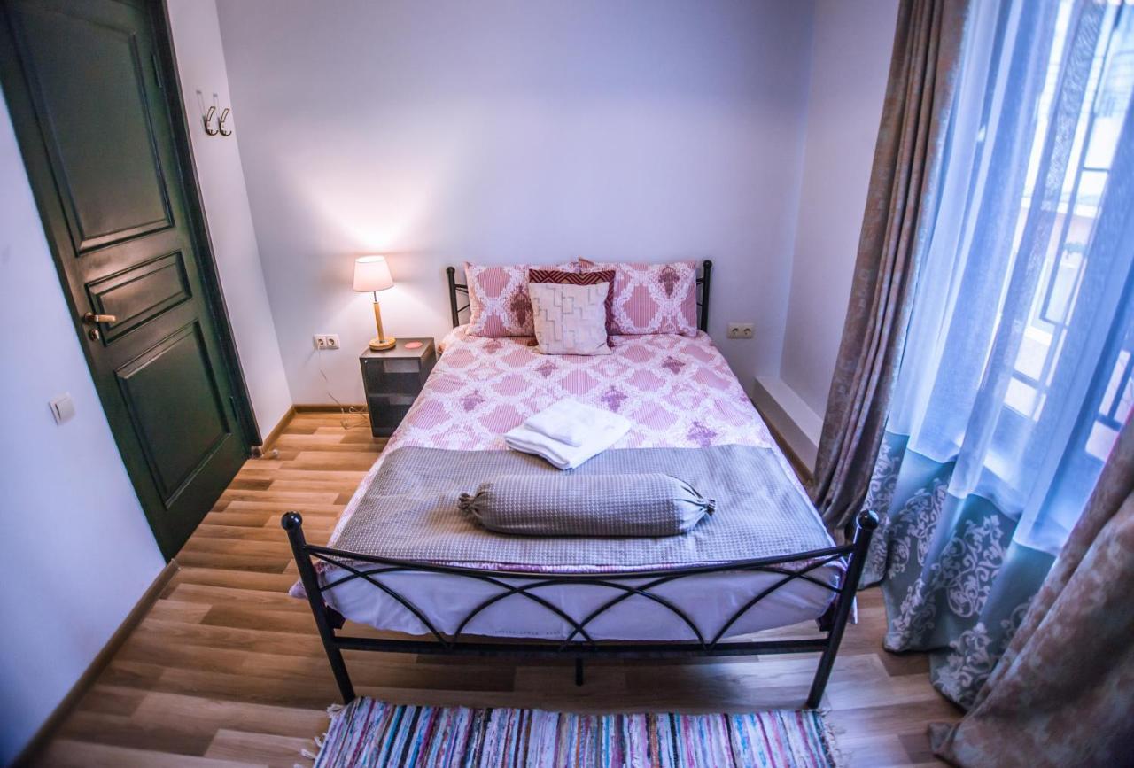 Home 12 Tbiliszi Kültér fotó